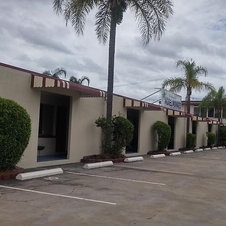 Motel Monaco Ипсуич Екстериор снимка