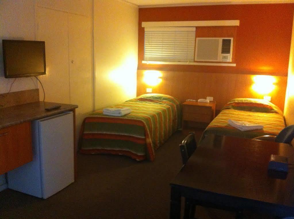 Motel Monaco Ипсуич Екстериор снимка